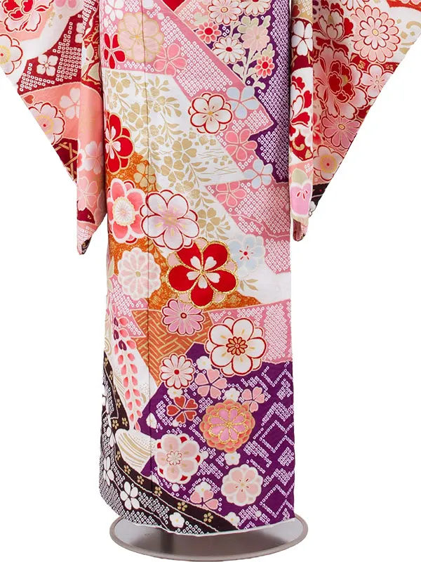 ジュニア着物 赤地 しぼり調 桜 牡丹 D004