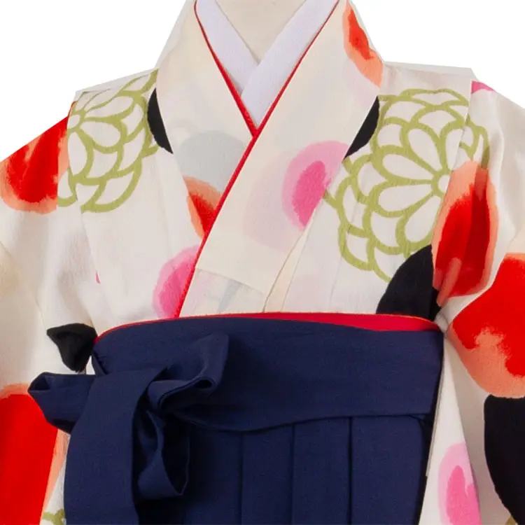 女児袴レンタル（7歳女の子） オフホワイト 菊 A106