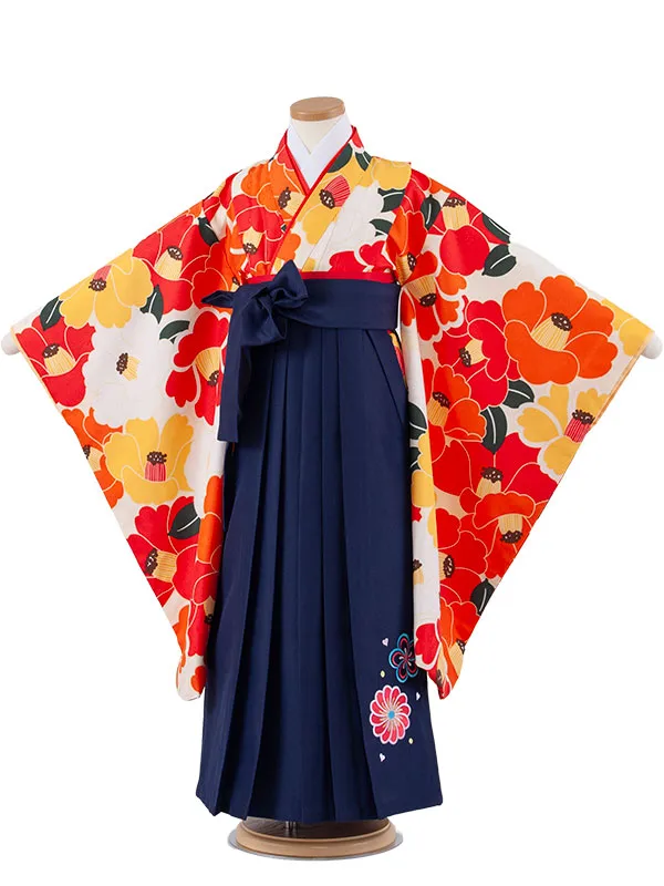 女児袴レンタル（7歳女の子） 薄アイボリー 椿 A202