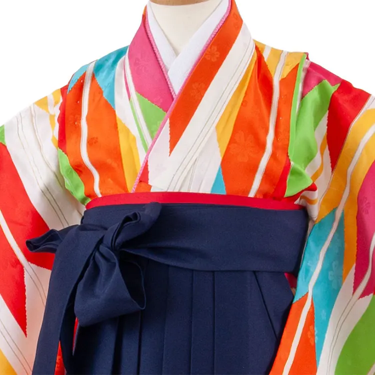 女児袴レンタル（7歳女の子） アイボリー 矢絣 A205