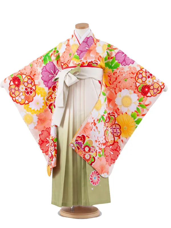 女児袴レンタル（7歳女の子） オフホワイト 桜 梅 A209