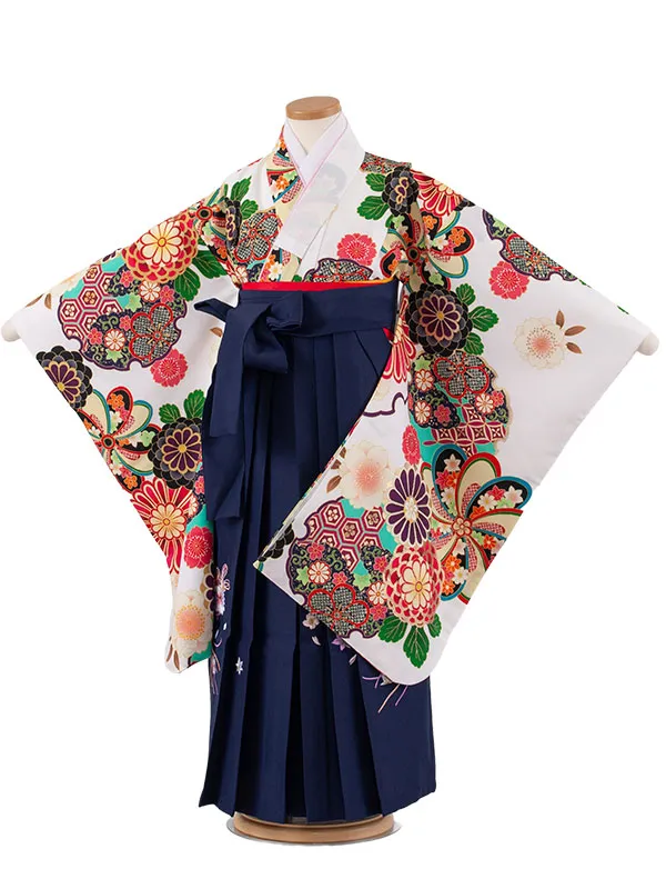 女児袴レンタル（7歳女の子） 白地 ねじり梅 菊 A244