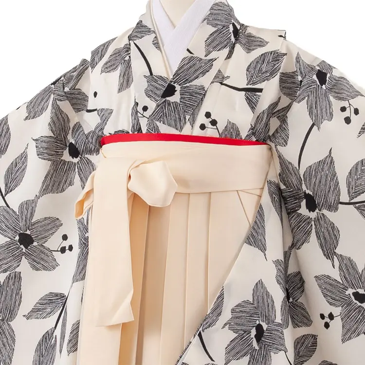 女児袴レンタル（6～7歳女の子） オフホワイト 花 A264