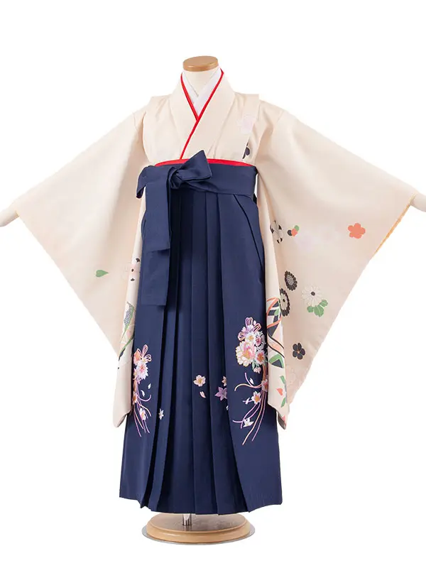 女児袴レンタル（7歳女の子） アイボリー 鞠 梅 A268