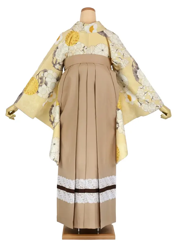 卒業袴レンタル 036 薄黄色 ﾍﾟｰﾙｲｴﾛｰ 菊/梅 ﾍﾞｰｼﾞｭ×ﾚｰｽ袴