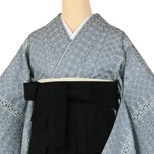 卒業袴レンタル 040 くすみ水色 総刺繍 黒袴