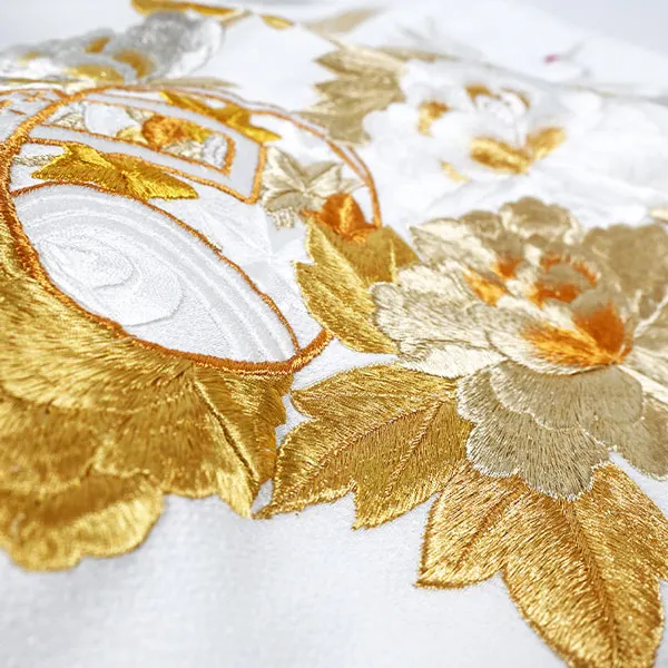 女の子 産着 お宮参り 白 鶴 牡丹 金銀刺繍 ちりめん地