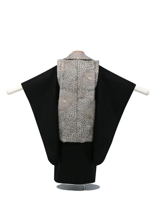 七五三 3歳被布 ﾚﾝﾀﾙ ｸﾞﾚｰ/黒 無地 菊尽くし