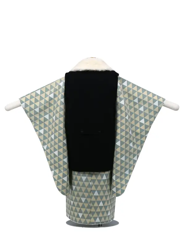 七五三 3歳被布 ﾚﾝﾀﾙ 紺/ウロコ柄 ﾀﾞｯﾌﾙｺｰﾄ調