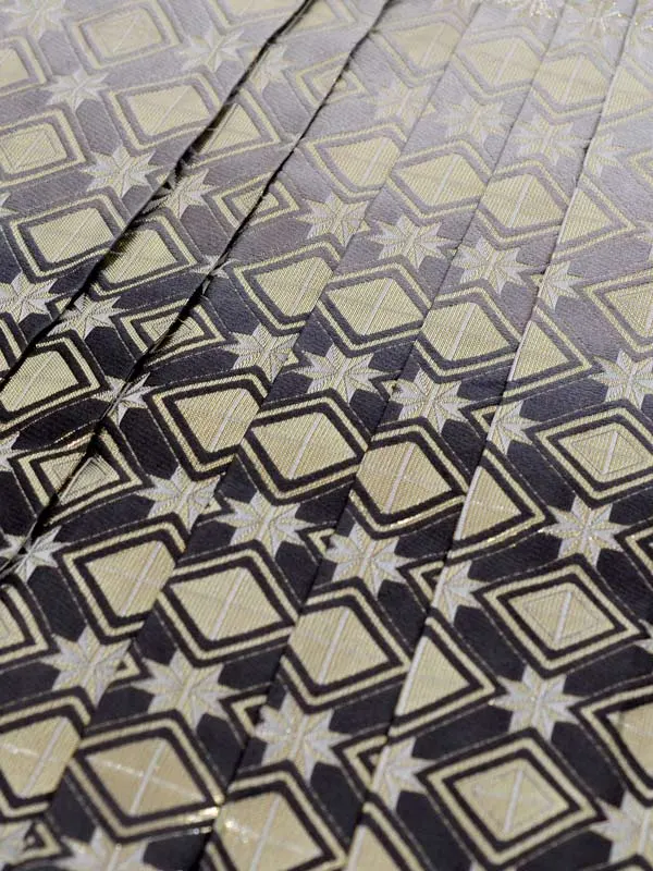 かんたん七五三 5歳男袴 紫 鷹 虎 鶴 松 簡単着付け