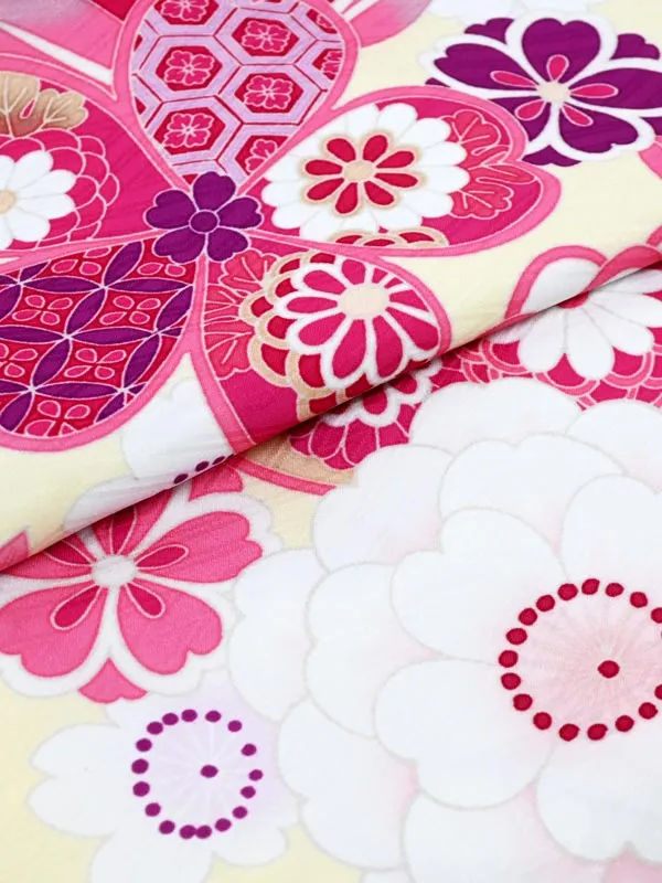 女児袴レンタル 7歳女袴 クリーム色 赤 ピンク 牡丹 絵羽柄/黄袴