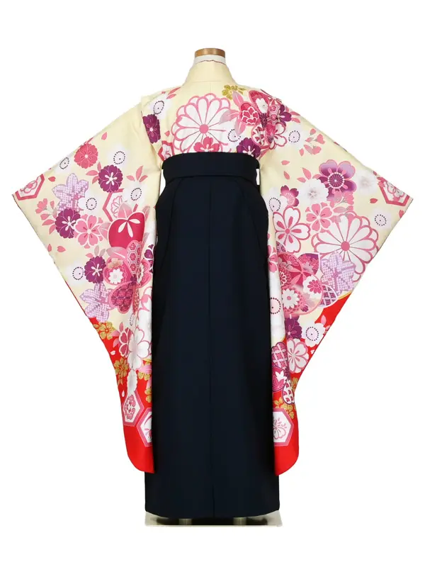 女児袴レンタル 7歳女袴 クリーム色 赤 ピンク 牡丹 絵羽柄/紺袴