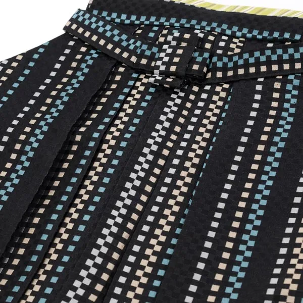 男児(1歳前後)ﾍﾞﾋﾞｰ着物057 羽織袴 黄青ｷｭｰﾌﾞ 黒袴 ｾﾊﾟﾚｰﾄ