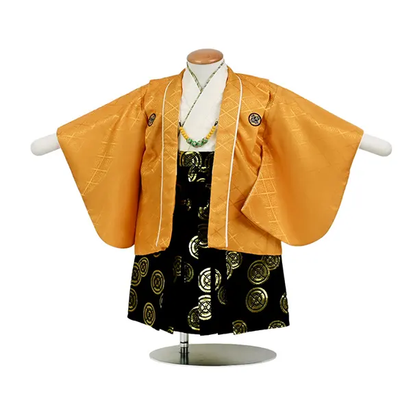 男児（1歳前後）ベビー098羽織袴 黄金色 紋付 黒／金袴 セパレート