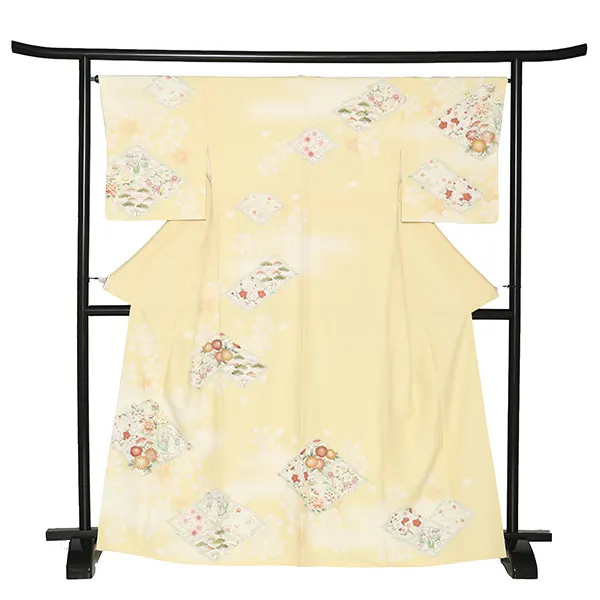 【Sサイズ】訪問着レンタル/華徒然 黄色 松皮菱に四季花 Z397（65）