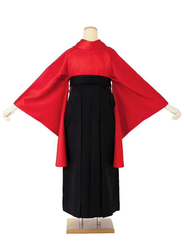 卒業式女性袴 赤/黒刺繍袴 Z991 (66.5)