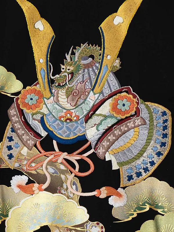 【正絹】お宮参り男の子 産着レンタル／黒 兜刺繍　金彩　螺鈿 Z255