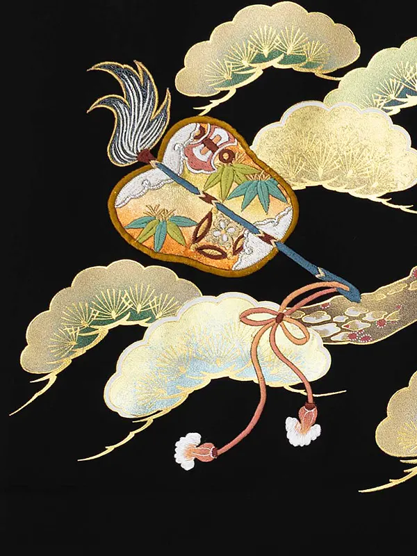 【正絹】お宮参り男の子 産着レンタル／黒 兜刺繍　金彩　螺鈿 Z255