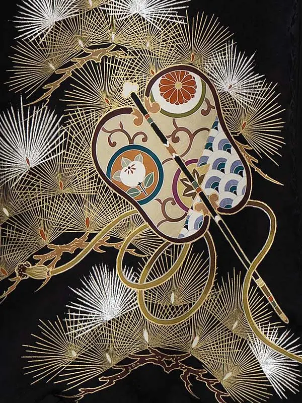 【正絹】お宮参り男の子 産着レンタル／黒 金彩松に鷹軍配 Z259