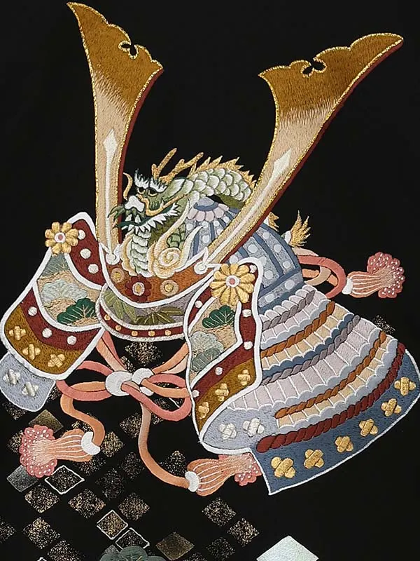 【正絹】お宮参り男の子 産着レンタル／黒 刺繍兜 金彩螺鈿 Z288