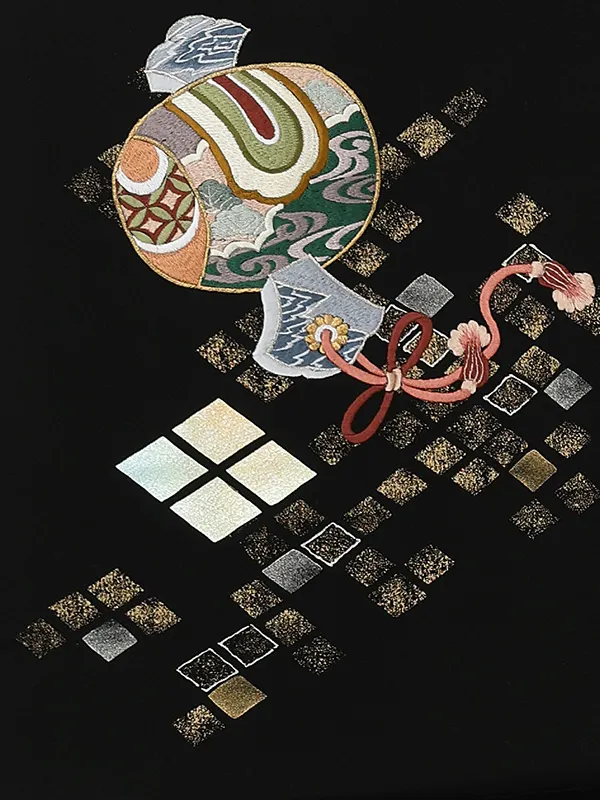 【正絹】お宮参り男の子 産着レンタル／黒 刺繍兜 金彩螺鈿 Z288
