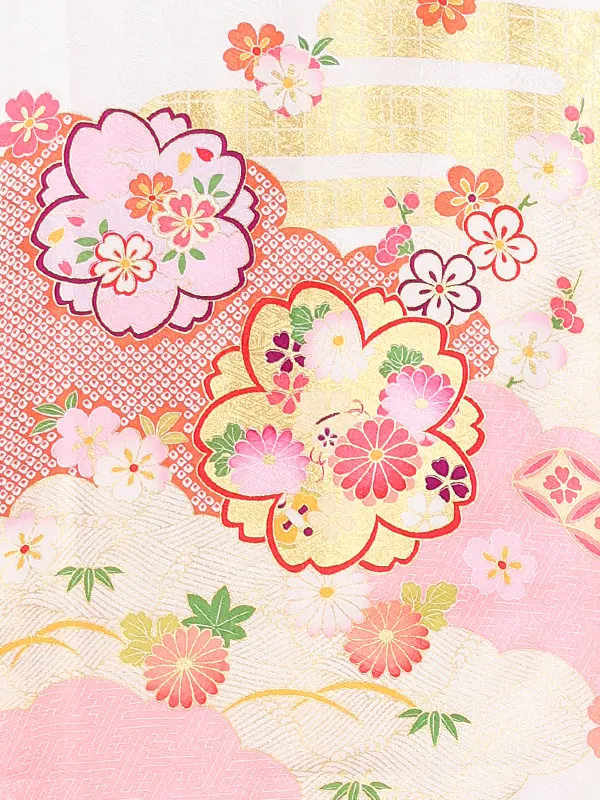 【正絹】お宮参り女の子 産着レンタル／白 雲取りに桜と四季花 Z259