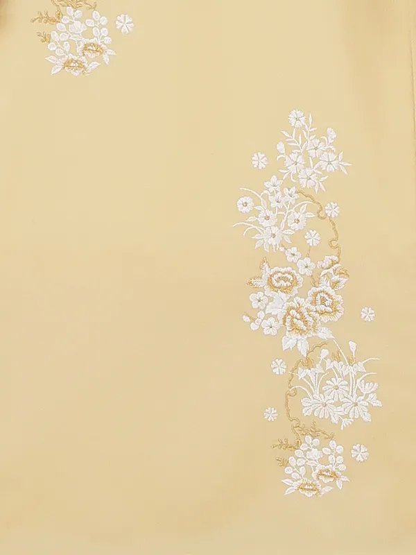 お宮参り女の子 産着レンタル／ベージュ 牡丹 なでしこ刺繍 Z302