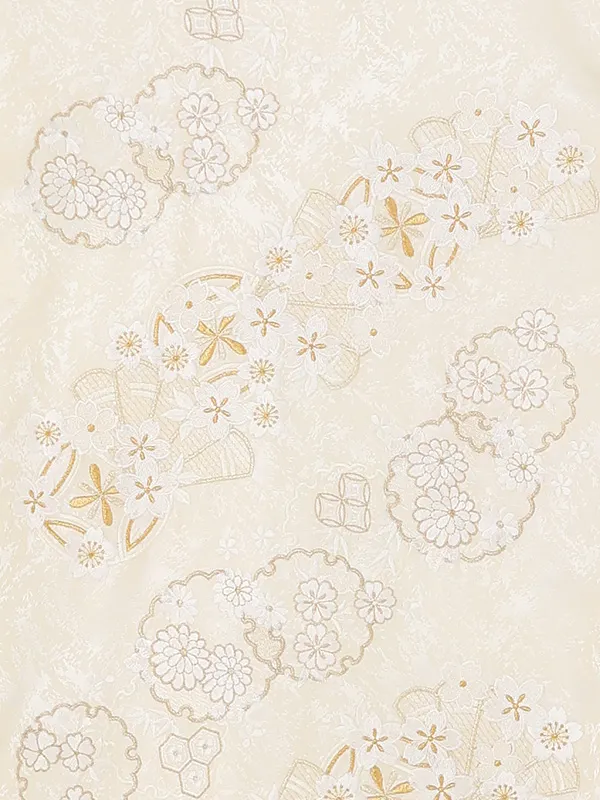 お宮参り女の子 産着レンタル／薄ベージュ 雪輪扇に菊桜 Z304