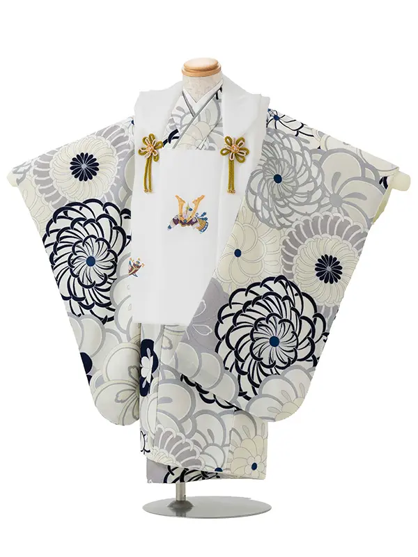 七五三レンタル(3歳男児被布)／白 兜×グレー 菊梅 W102