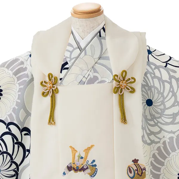 七五三レンタル(3歳男児被布)／ベージュ 兜×グレー 菊梅 W202