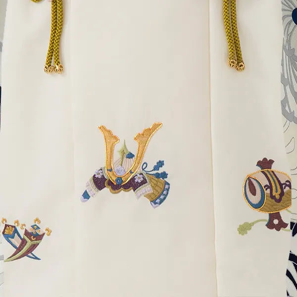 七五三レンタル(3歳男児被布)／ベージュ 兜×グレー 菊梅 W202