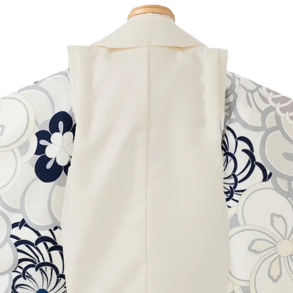 七五三レンタル(3歳男児被布)／ベージュ 兜×グレー 菊梅 W202