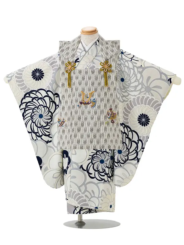 七五三レンタル(3歳男児被布)／白矢羽 兜×グレー 菊梅 W302