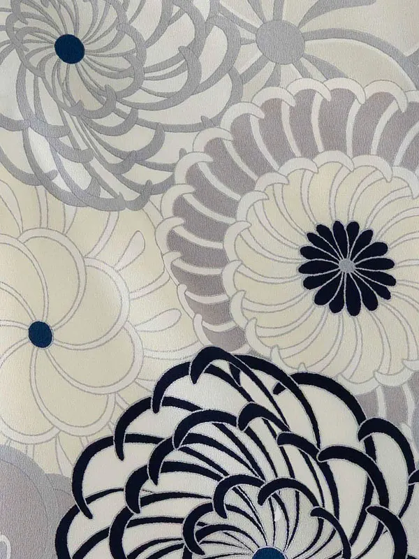 七五三レンタル(3歳男児被布)／白矢羽 兜×グレー 菊梅 W302