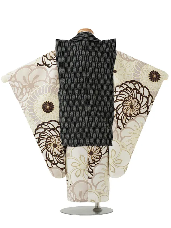 七五三レンタル(3歳男児被布)／黒矢羽 兜×ベージュ 菊梅 W401