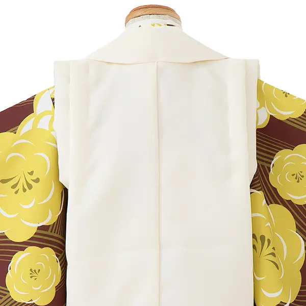 七五三レンタル(3歳男児被布)オフホワイト 兜刺繍×黄色花柄 Y079