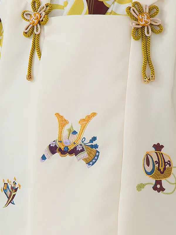 七五三レンタル(3歳男児被布)オフホワイト 兜刺繍×黄色花柄 Y079