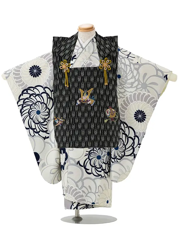 七五三レンタル(3歳男児被布)／黒矢羽 兜×グレー 菊梅 Y088