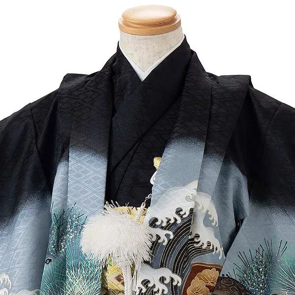 かんたん七五三レンタル(4歳5歳男児袴)黒兜×金業平菱袴 Y115
