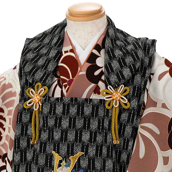 七五三レンタル(3歳男児被布) 茶ねじり梅×黒矢羽 Y165
