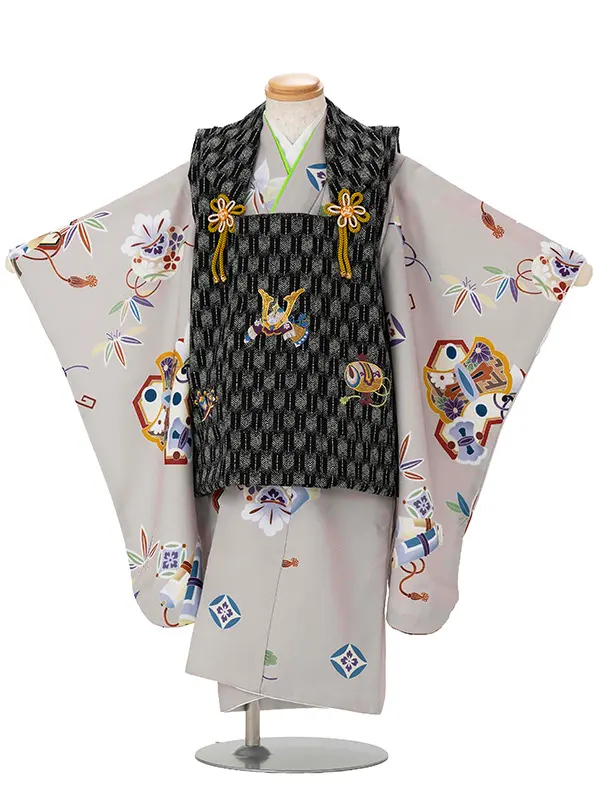 七五三レンタル(3歳男児被布) 宝尽くしベージュ×矢羽黒 Y174