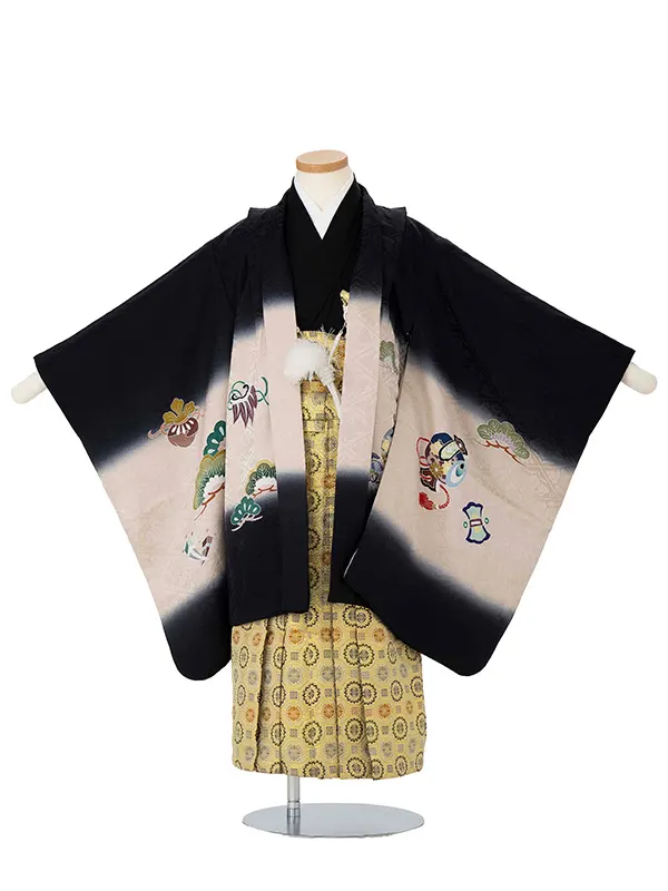 【正絹】かんたん七五三レンタル(5歳6歳男児袴) 黒宝尽くし兜×金袴 Y186