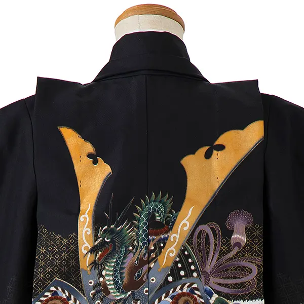 かんたん七五三レンタル(4歳5歳男児袴)／黒兜松×金業平菱袴 Z005