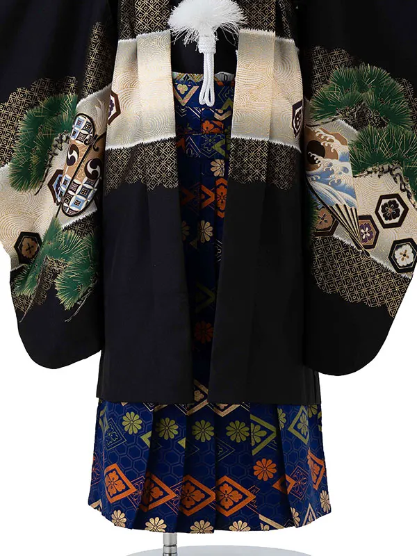 かんたん七五三レンタル(5歳男児袴)／黒兜松亀甲×紺菱紋袴 Z606