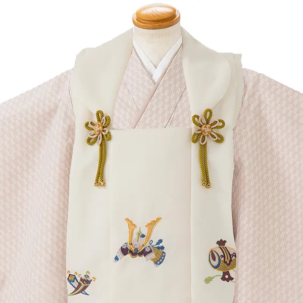 七五三レンタル(3歳男児被布)／ベージュ 兜×クリーム矢羽根 Z816_2