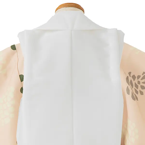 七五三レンタル(3歳男児被布)／白 兜×ベージュ菊 Z832