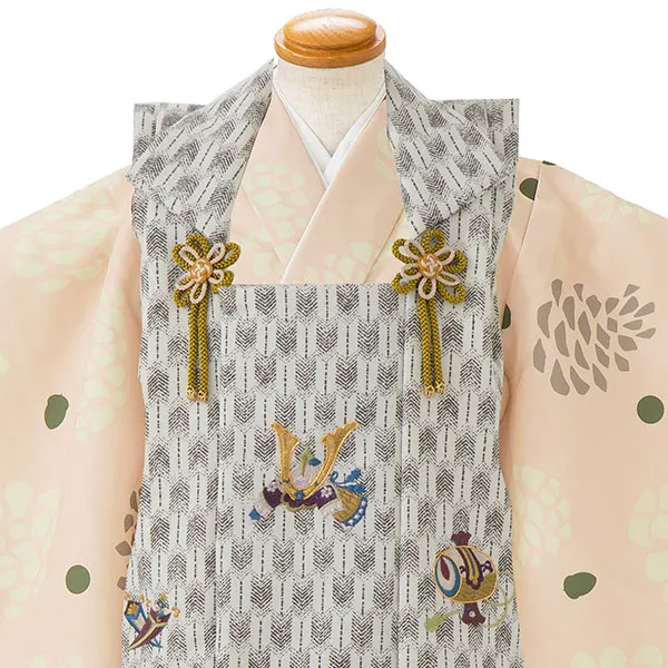 七五三レンタル(3歳男児被布)／白矢羽 兜×ベージュ菊 Z832