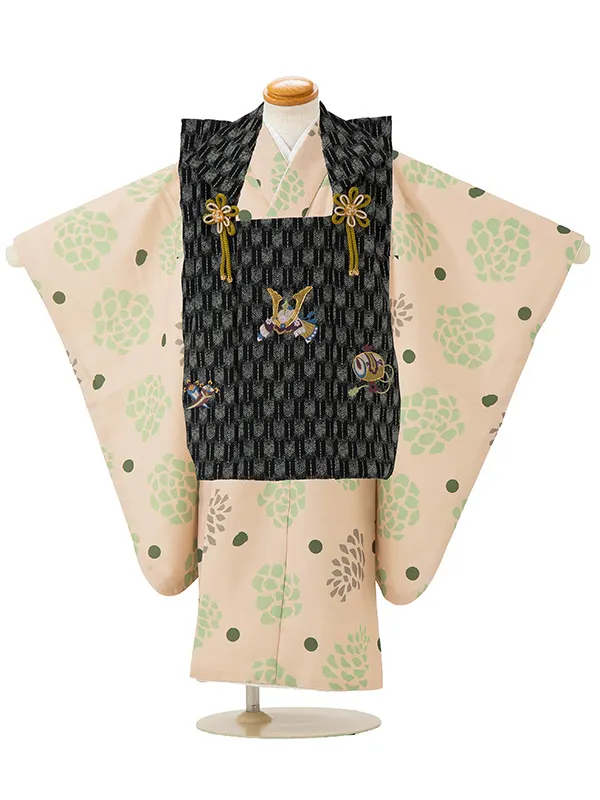 七五三レンタル(3歳男児被布)／黒矢羽 兜×ベージュ菊 Z841