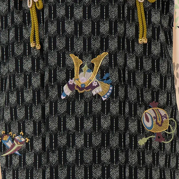 七五三レンタル(3歳男児被布)／黒矢羽 兜×ベージュ菊 Z841