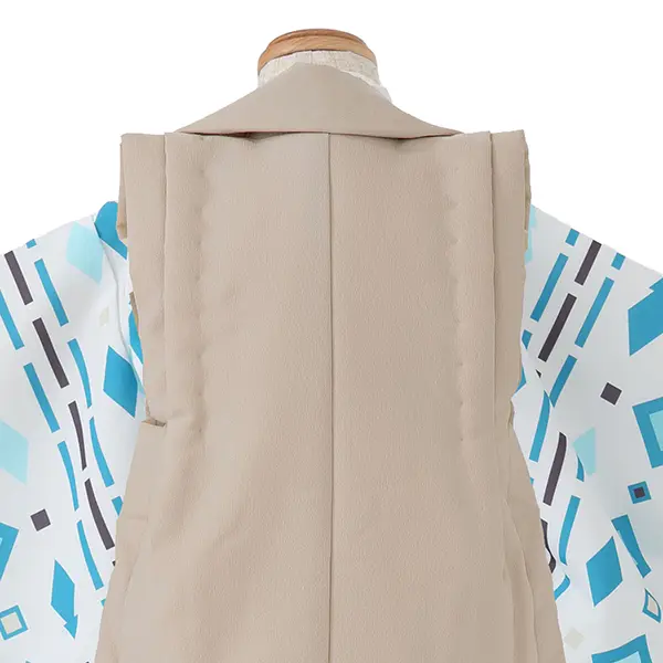 七五三レンタル(3歳男児被布)／ベージュ×白モダン菱紋様 Z851